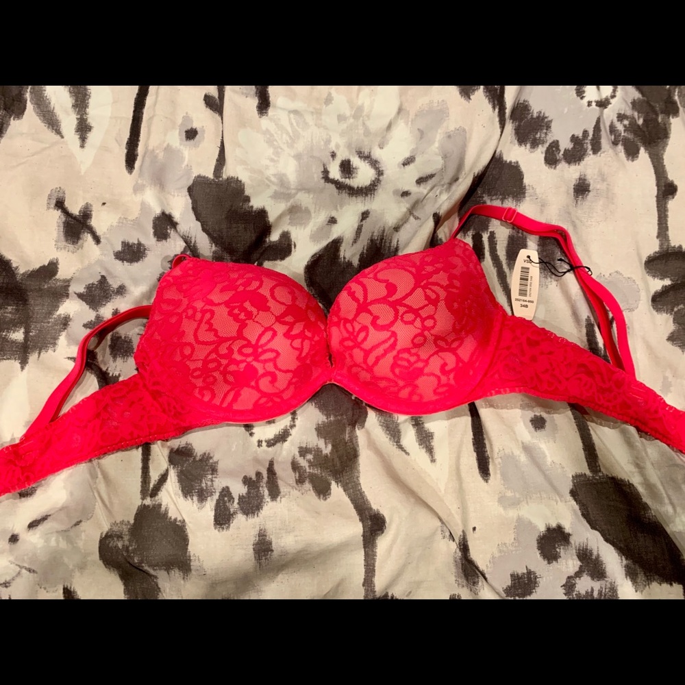 NWT VS Push-Up Bra